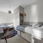 Apartman Prestige Three-bedroom - 110m2, Parking, Balcony - By Rentujemy Varsó