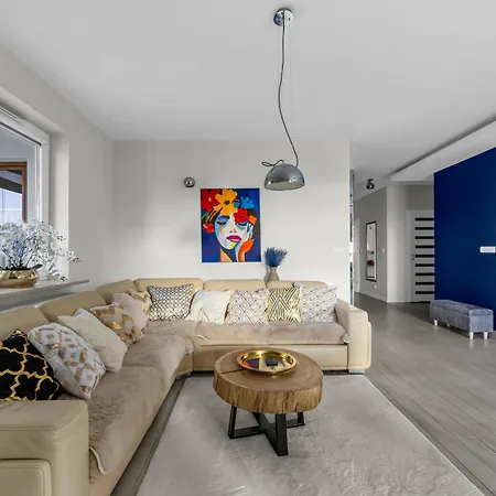 Prestige Three-bedroom - 110m2, Parking, Balcony - By Rentujemy *