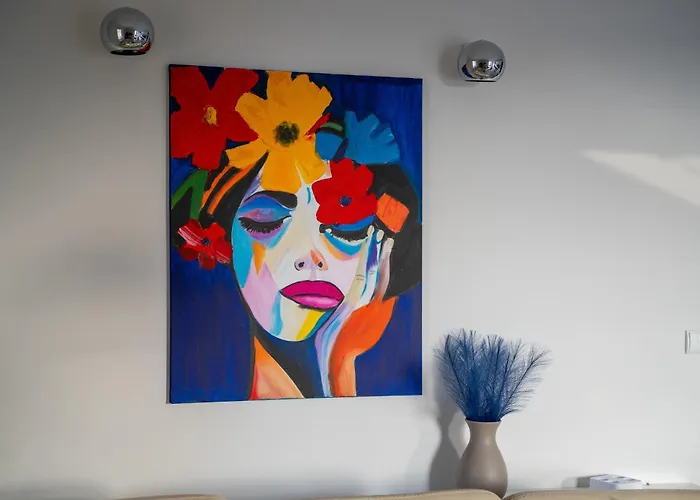 Prestige Three-bedroom - 110m2, Parking, Balcony - By Rentujemy Διαμέρισμα *