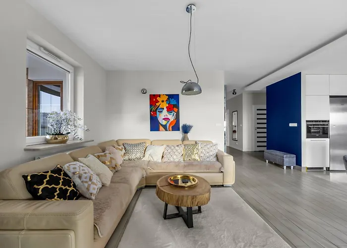 Prestige Three-bedroom - 110m2, Parking, Balcony - By Rentujemy *