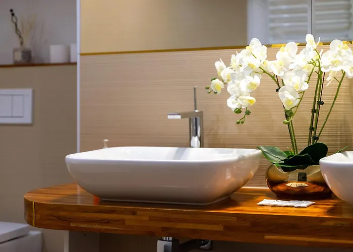 Prestige Three-bedroom - 110m2, Parking, Balcony - By Rentujemy Διαμέρισμα Βαρσοβία