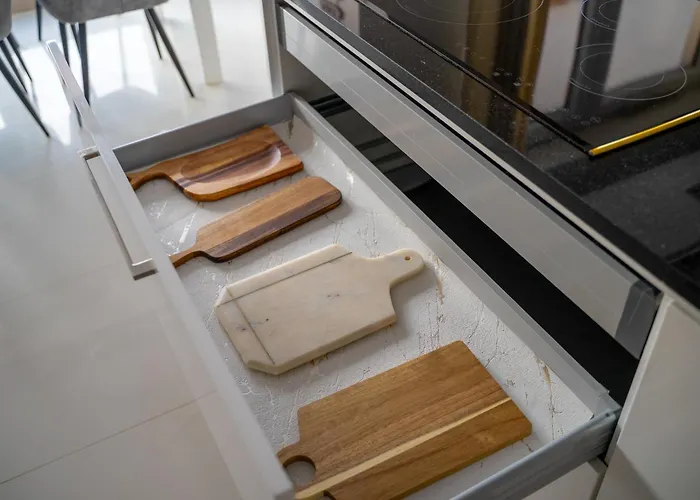 Prestige Three-bedroom - 110m2, Parking, Balcony - By Rentujemy