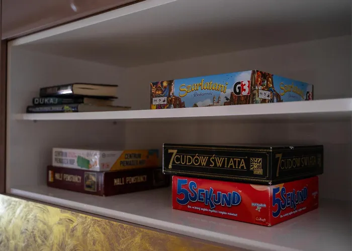 Prestige Three-bedroom - 110m2, Parking, Balcony - By Rentujemy Διαμέρισμα Βαρσοβία