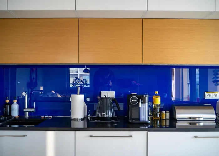 Prestige Three-bedroom - 110m2, Parking, Balcony - By Rentujemy Διαμέρισμα