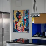 شقة Prestige Three-bedroom - 110m2, Parking, Balcony - By Rentujemy وارسو