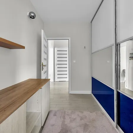 Prestige Three-bedroom - 110m2, Parking, Balcony - By Rentujemy Lejlighed *