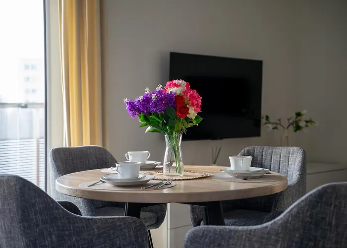 Prestige Three-bedroom - 110m2, Parking, Balcony - By Rentujemy