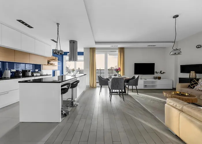 Prestige Three-bedroom - 110m2, Parking, Balcony - By Rentujemy Warszawa