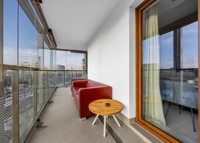 Prestige Three-bedroom - 110m2, Parking, Balcony - By Rentujemy Lejlighed Warszawa