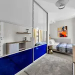 דירה Prestige Three-bedroom - 110m2, Parking, Balcony - By Rentujemy